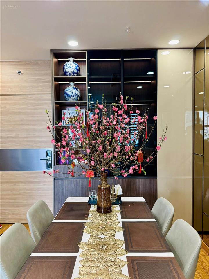 Chính chủ bán căn hộ 2pn tại the zei lê đức thọ, giá siêu tốt, nội thất đẹp view thoáng, sẵn sổ