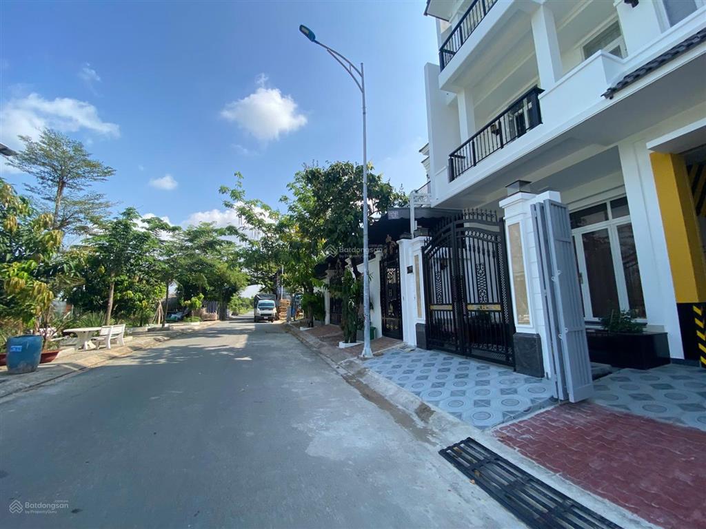 Bán lô đất 129m2(6x21,5) full thổ cư, trong khu dân cư sát bình chiểu, thủ đức