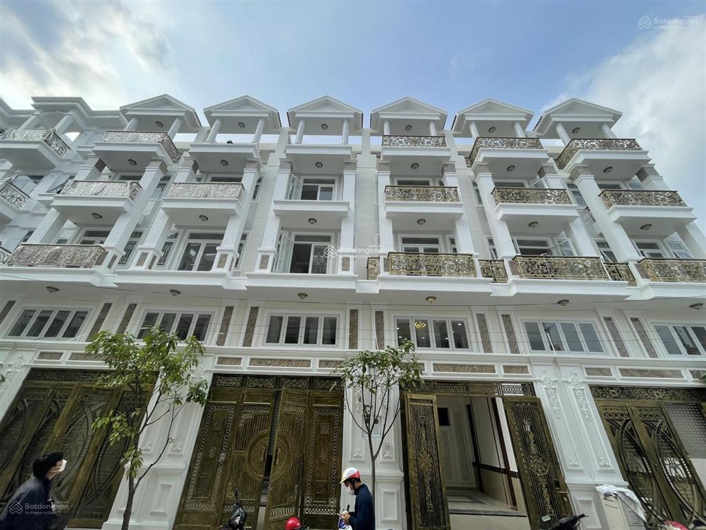 Nhà 4 tầng quốc lộ 13 đối diện vạn phúc city, 60m2 đường 10m sổ sẵn