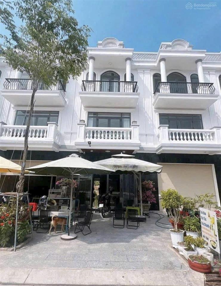 Định cư mỹ cần bán nhà 3 tầng thuộc p. tân uyên, tp hồ chí minh, giá chỉ 1 tỷ 590 /80m² đường 13m
