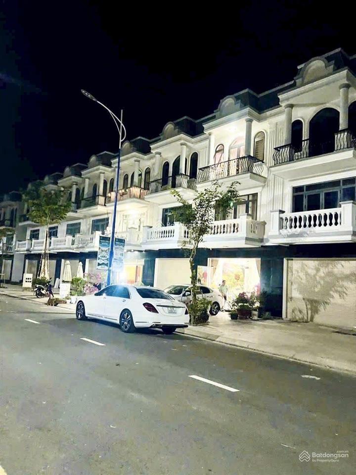 Chủ kẹt tiền sang gấp nhà 3 tầng phường thuận an, hồ chí minh, 80m² giá chỉ 1 tỷ 990, sổ riêng