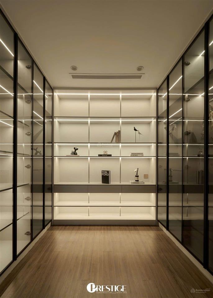 Cho thuê biệt thự siêu đẹp, nội thất cao cấp tại phú mỹ hưng, 140m2 (7x20m) 3t, 4pn, cạnh công viên