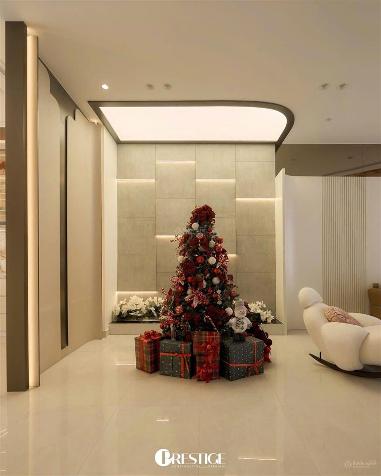 Cho thuê biệt thự siêu đẹp, nội thất cao cấp tại phú mỹ hưng, 140m2 (7x20m) 3t, 4pn, cạnh công viên