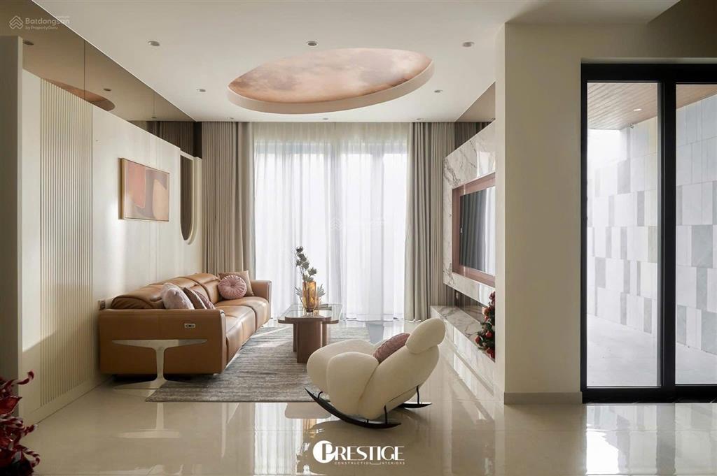 Cho thuê biệt thự siêu đẹp, nội thất cao cấp tại phú mỹ hưng, 140m2 (7x20m) 3t, 4pn, cạnh công viên