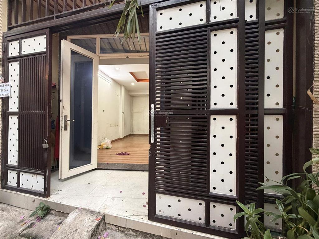 Cho thuê nhà hxt 85 đường phạm viết chánh p19 bình thạnh .