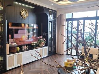 Chính chủ cần bán 2pn tầng 15 giá 10,5 tỷ view đẹp đông nam, royal city