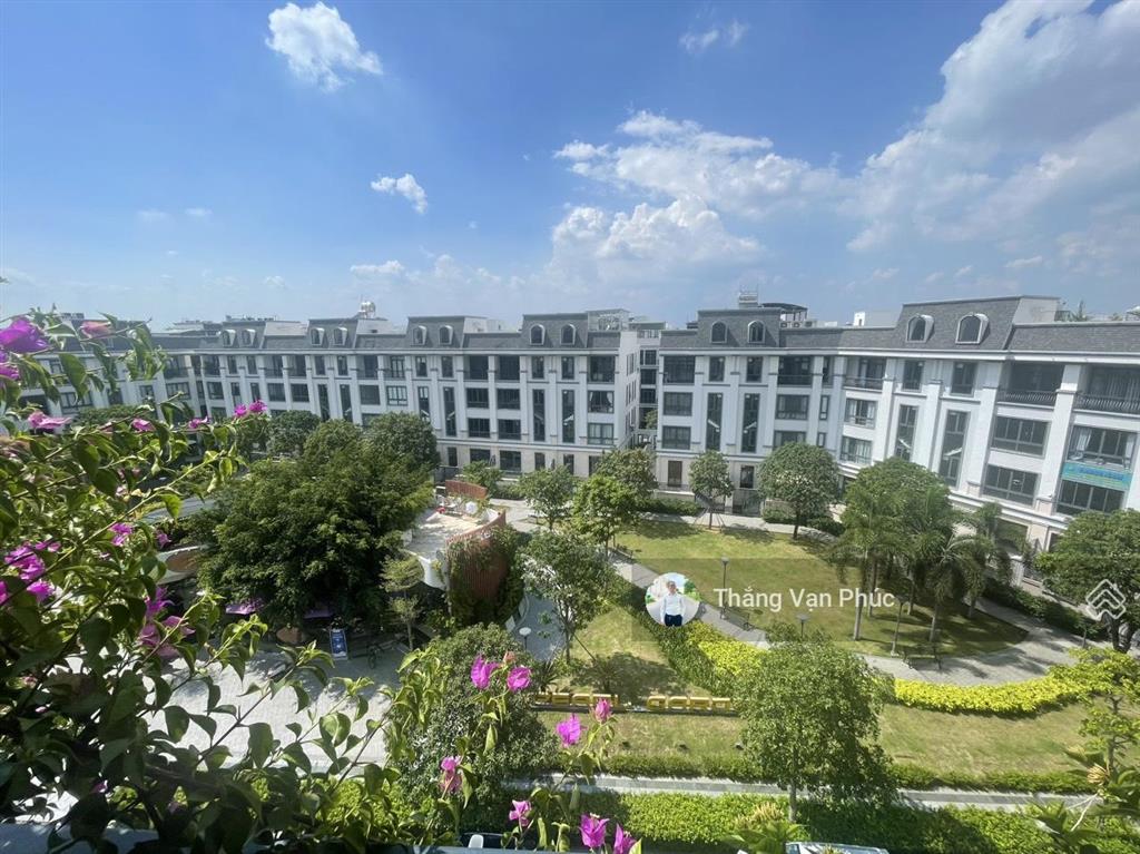 Nhà 2 mặt tiền (trước đường sau là công viên), siêu phẩm hiếm 7x22m vạn phúc city, hoàn thiện đẹp