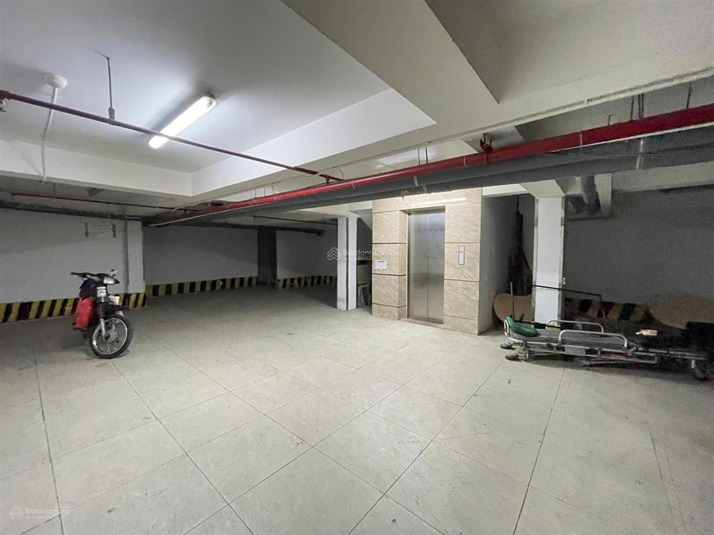 Kết tiền bán biệt thự 1177m2 sàn sử dụng 10,5x20m sư vạn hạnh hẻm vip rộng , hầm+ 7 tầng đủ pccc