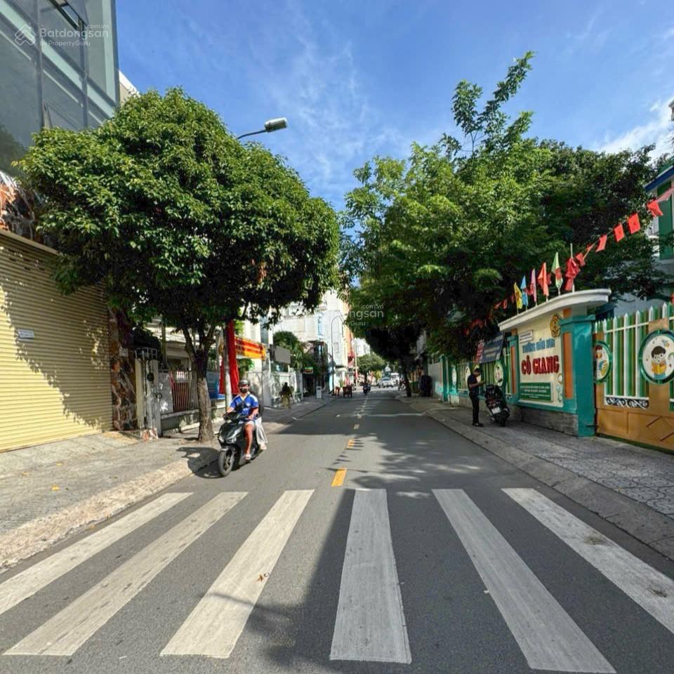 Tòa nhà văn phòng nhỉn 100 tỷ ko sản phẩm so sánh tại trung tâm quận 1 chuẩn pccc thang thoát hiểm