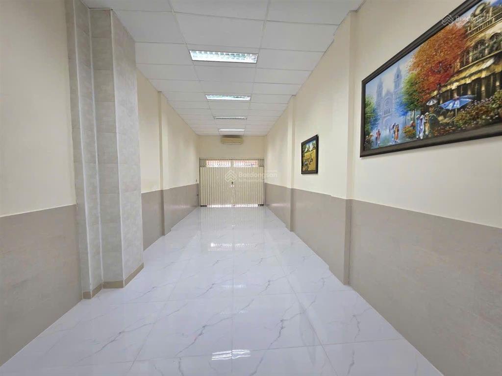 Bán nhà shophouse 02 mặt tiền kinh doanh, khu cxbh, q10