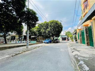 69tr/m²  vị trí đẹp lô đất ngay đh ngân hàng 86m2 ngang 5.5m  đường thông ô tô tránh