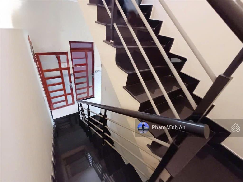 Hàng hot ! nhà 3 tầng mặt tiền đường linh trung, ngang khủng 8.5m  sổ hoàn công