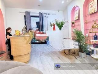 Nhà 3 tầng mặt tiền đăng văn bi  142m2, sổ hoàn công  sẵn thu nhập 20tr/ tháng.