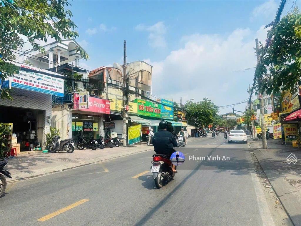 Bán gấp đi úc! lô góc tặng dãy trọ ngay kha vạn cân  ngang 8m bề thế, xây dựng 5 tầng