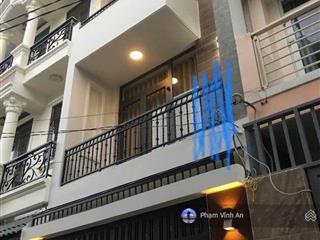 Chính chủ cần bán ! nhà 3 tầng xây hiện đại khu đồng bộ an ninh  gần trạm metro