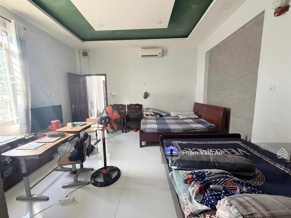Mặt tiền kinh doanh gần hoàng diệu 2  căn góc giá trị cao mặt tiền bề thế 5.4m