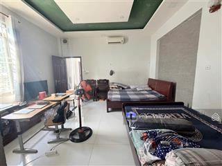 Mặt tiền kinh doanh gần hoàng diệu 2  căn góc giá trị cao mặt tiền bề thế 5.4m