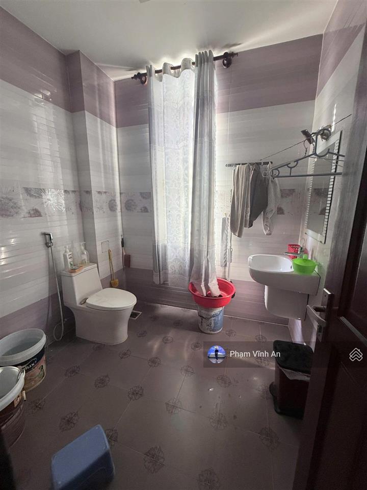 Mặt tiền kinh doanh gần hoàng diệu 2  căn góc giá trị cao mặt tiền bề thế 5.4m