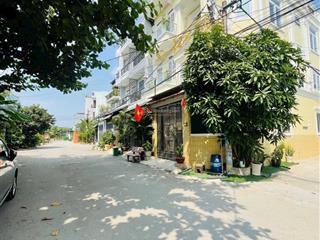 Em an cần bán ! lô góc đường 10m ngay đình phong phú  112m² ngang bề thế 8m