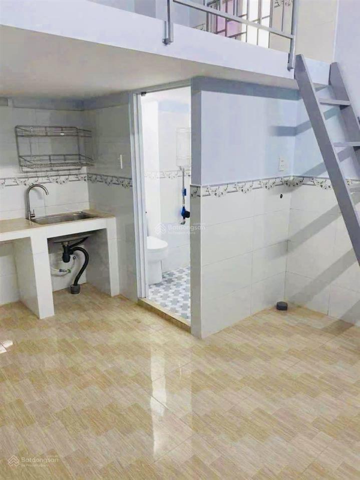 Chdv 4 tầng mặt tiền thụt đình phong phú  ngang 7m bề thế  khoán 60tr/ tháng