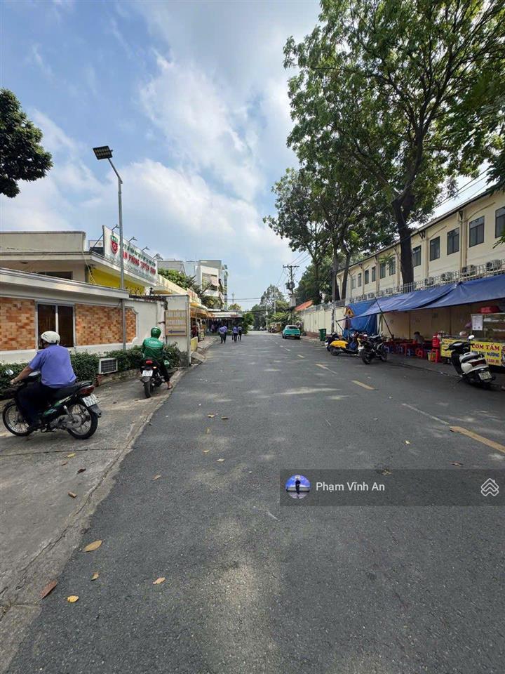 Chdv 5 tầng ngay đh giao thông vận tải. lê văn việt  sẵn 60 phòng thu nhập 200tr/ tháng