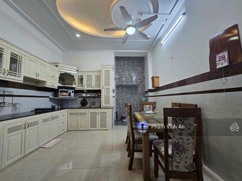 Nhà 3 tầng ngay chợ đêm man thiện  sổ hoàn công pháp lý chuẩn  ô tô ngủ trong nhà