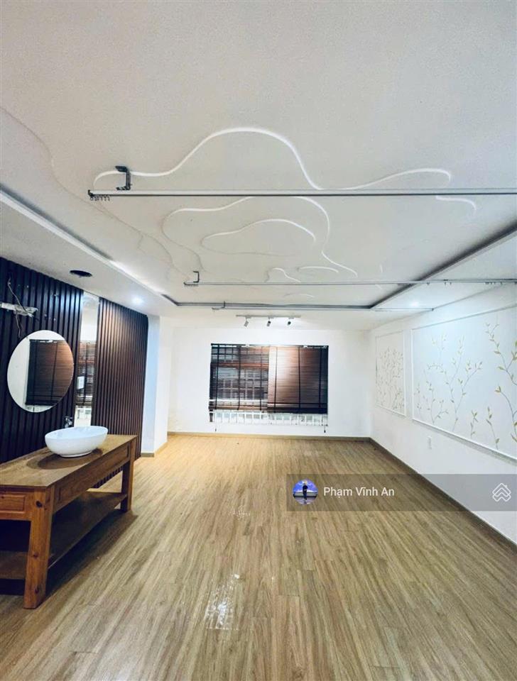 Nhà 5 tầng khu dân cư đồng bộ hoàng diệu 2  81m²(4.5*18m) hoàn công chuẩn