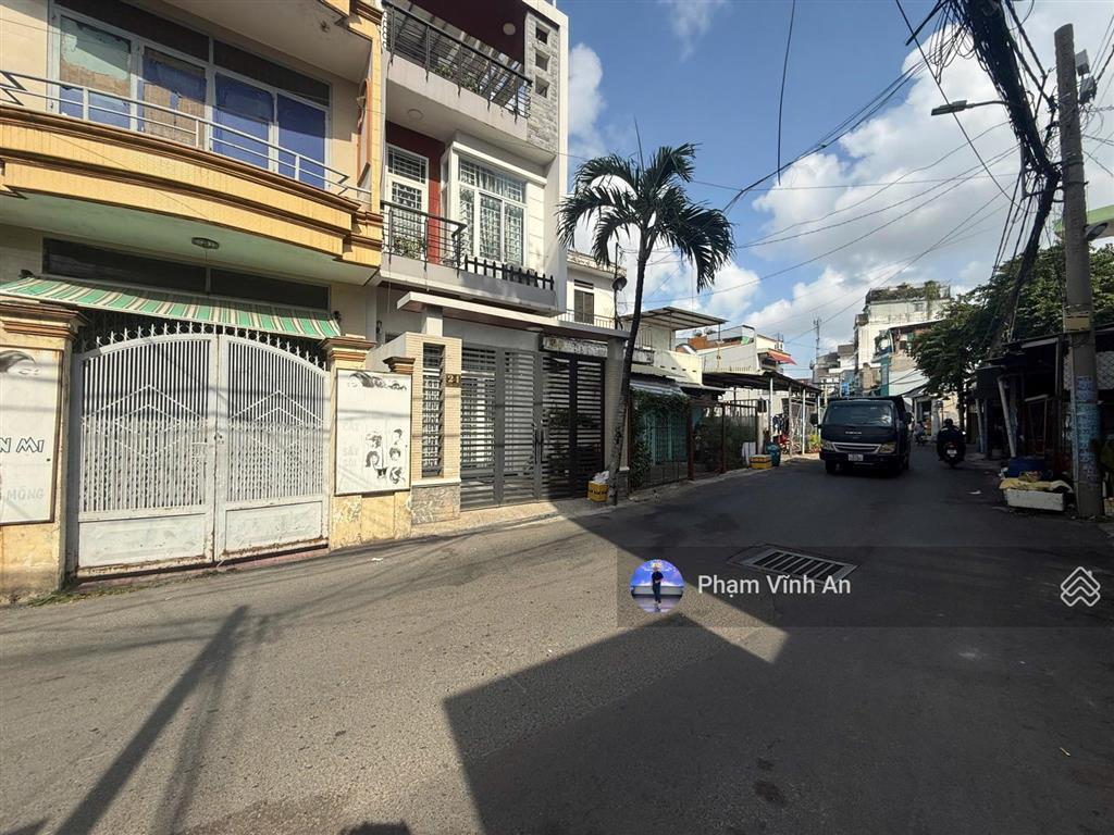 Lô góc ngay trương văn hải. q9  157m² ngang 6m bề thế  xây được 5 tầng