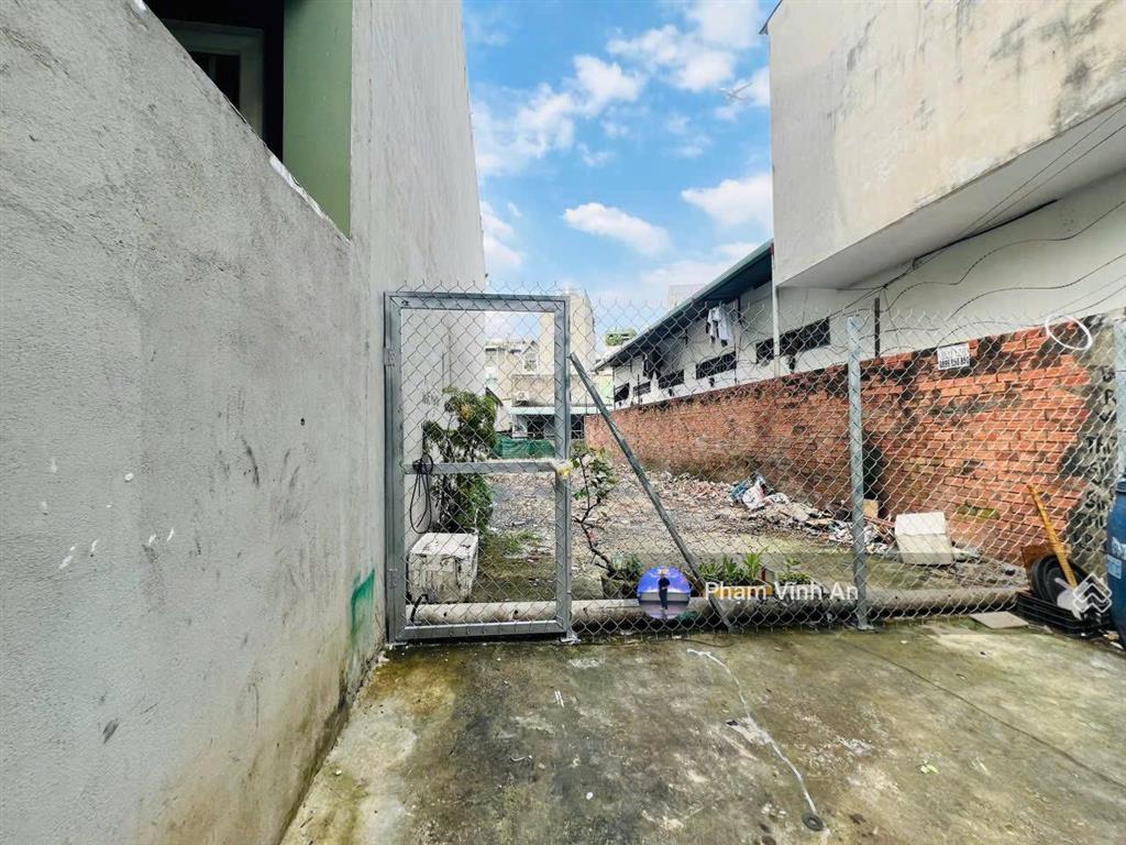 Đất hẻm xe hơi thông lê văn chí  113m2(5*22.5m) xây được 5 tầng
