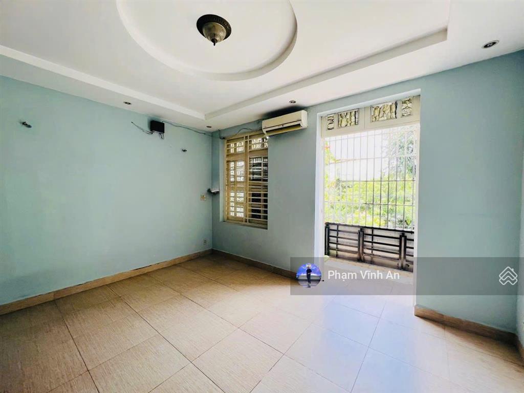 Giá tốt! nhà 4 tầng mặt tiền kd đường linh trung  80m2 (5x16m)