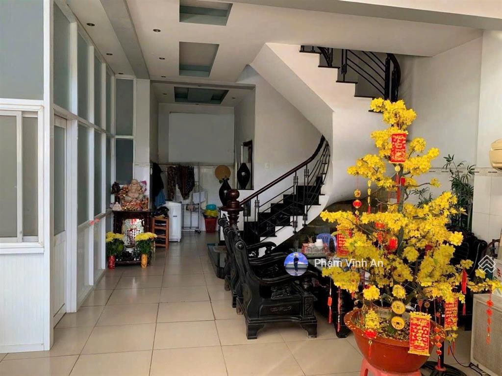 Nhà 4 tầng mặt tiền kd lê văn chí  dt 129m2 ngang khủng 8.5m