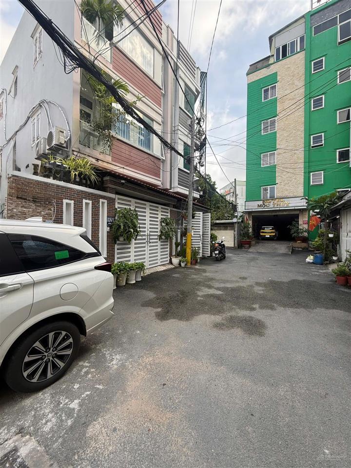 Gia đình kẹt tiền bán gấp! lô đất 100m2(5.3x19m) gần hoàng diệu 2  xây dựng 5 tầng