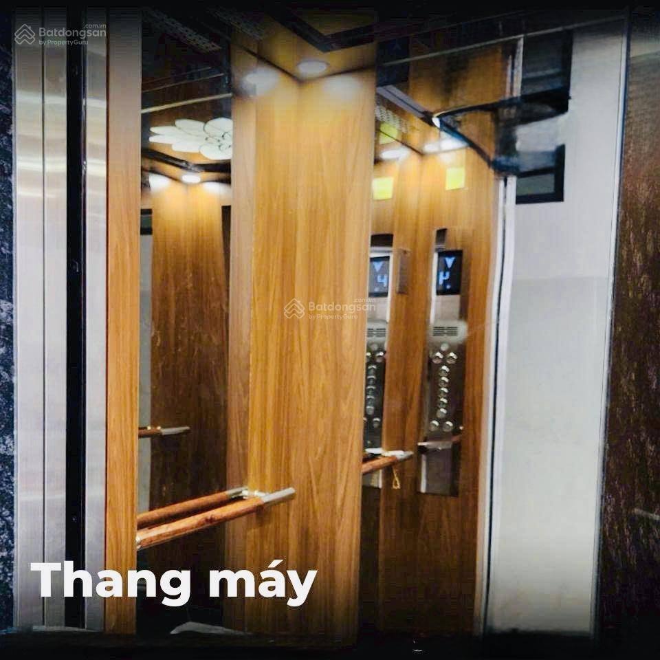 Chdv 5 tầng ngay vincom thủ đức  193m2 ngang bề thế 7.5m  thu nhập 100tr/ tháng