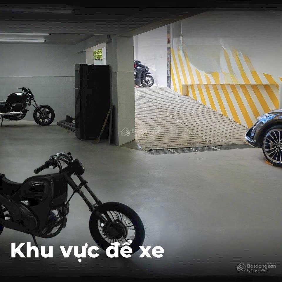 Chdv 5 tầng ngay vincom thủ đức  193m2 ngang bề thế 7.5m  thu nhập 100tr/ tháng