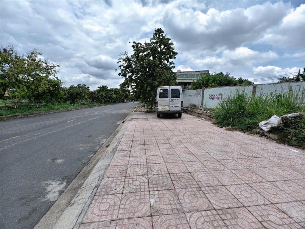 Đất xây văn phòng, chdv đường lê văn chí  đường 10m có vỉa hè
