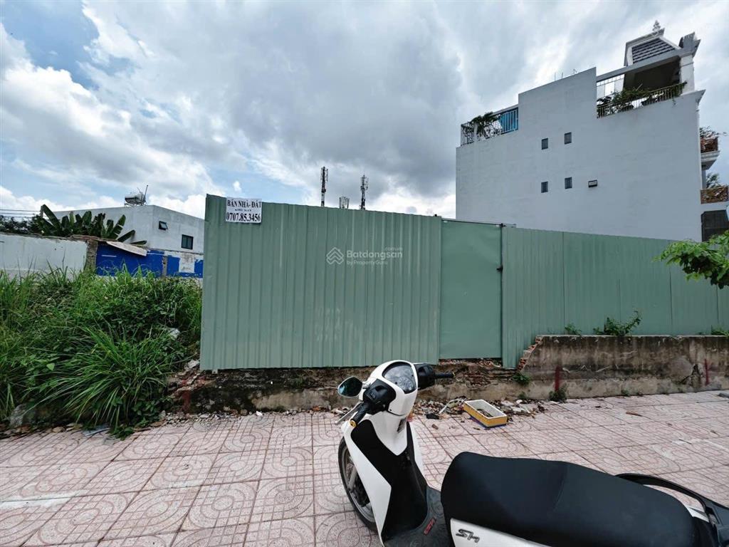 Đất xây văn phòng, chdv đường lê văn chí  đường 10m có vỉa hè
