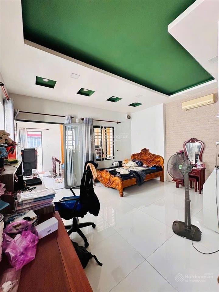 Căn góc mặt tiền kinh doanh gần hoàng diệu 2  94m²(5.4x8m) 3 tầng kiên cố