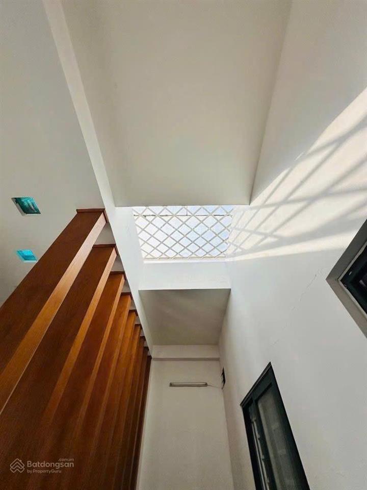 Căn góc mặt tiền kinh doanh gần hoàng diệu 2  94m²(5.4x8m) 3 tầng kiên cố