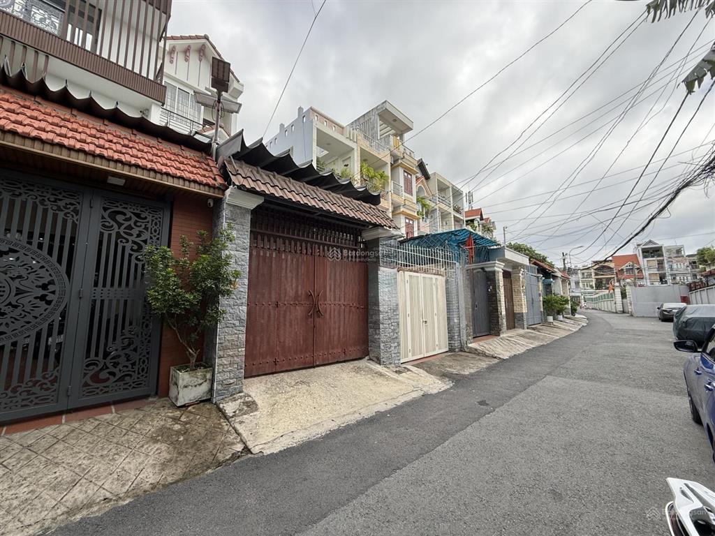 Căn góc ngay đặng văn bi  148.6m2 khu dân trí cao  ô tô ngủ trong nhà