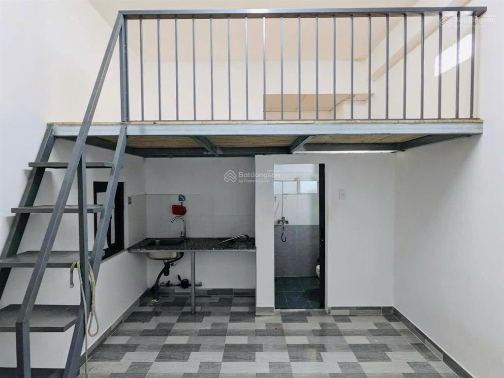 Chủ thèm tiền bán gấp ! dãy trọ hẻm xe hơi gần hoàng diệu 2 ngang khủng 12.6m