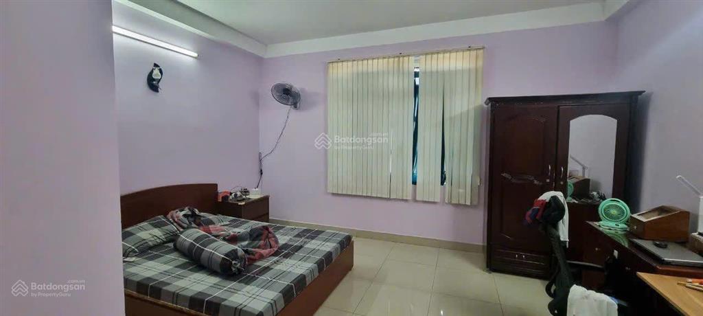 Vài bước ra metro! nhà 4 tầng kdc đồng bộ 90m2 (5m x 18m) đường 10m có vỉa hè