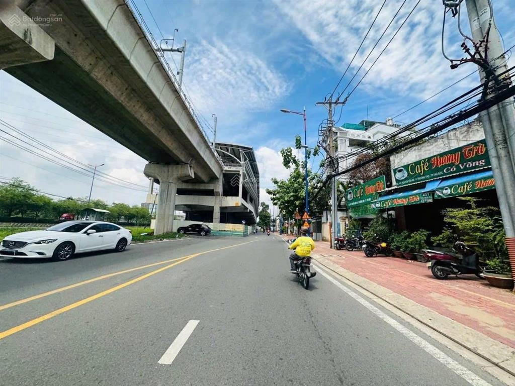 Đất xây biệt thự, nhà sân vườn  125m2(7x18m) vài bước ra đến trạm metro