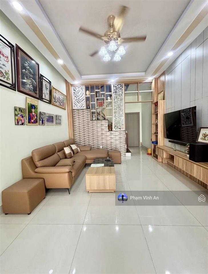 Giải quyết tài chính ! bán gấp nhà 3 tầng hẻm ô tô tránh tân hoà 2  hơn 9 tỷ còn bớt