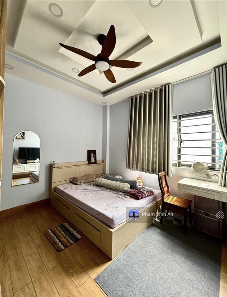 Giải quyết tài chính ! bán gấp nhà 3 tầng hẻm ô tô tránh tân hoà 2  hơn 9 tỷ còn bớt