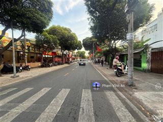 Chdv 4 tầng ngay trạm metro sẵn thu nhập 720tr/năm