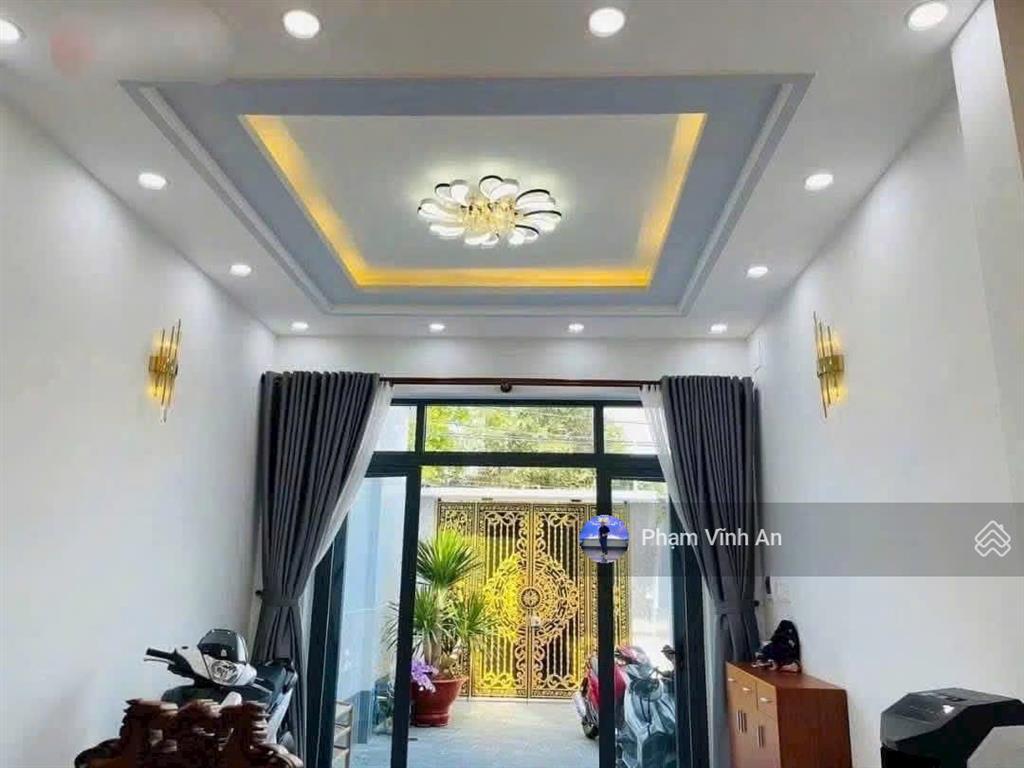 Cần bán gấp! nhà 3 tầng tâm huyết, mặt tiền kinh doanh ngay kha vạn cân