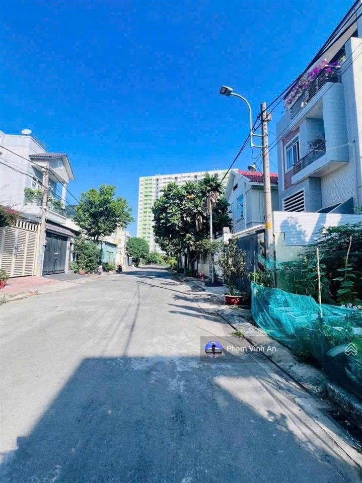 Bán lô đất kdc đồng bộ ngay ga metro  120m2(5x24m) đường 10m có vỉa hè