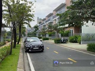 Đất hiếm hoàng diệu 2  dt 180m2(9x20) xây dựng 6 tầng  đường ô tô thông