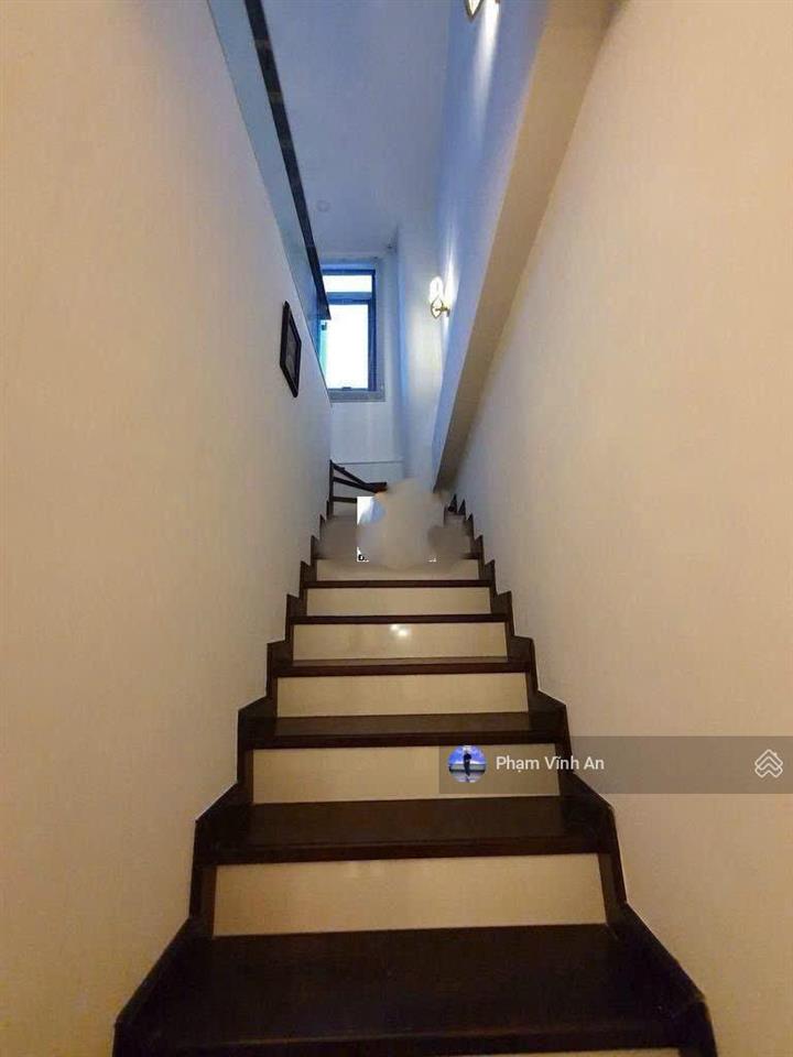 Giảm 800 triệu ! nhà 3 tầng ngay vincom võ văn ngân  81m2(5.5x15m)