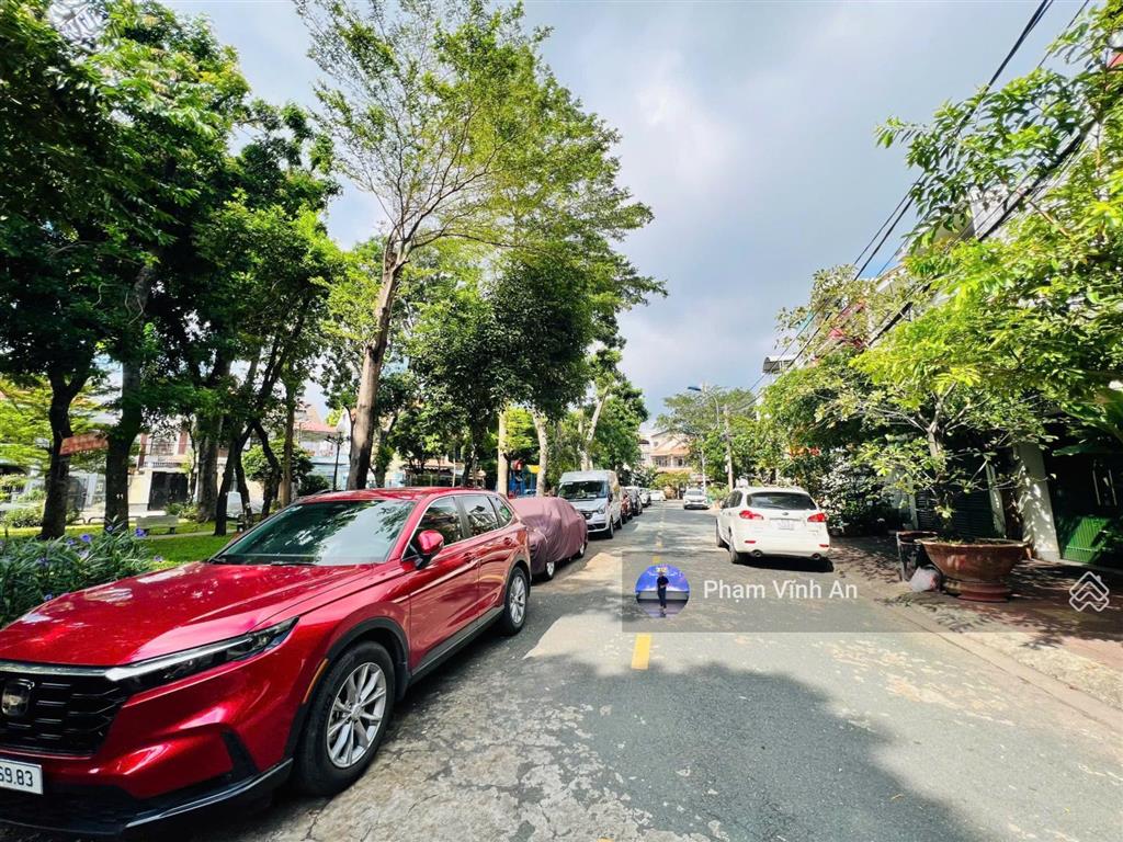 Đất xây văn phòng, chdv đường ô tô thông ngay đh ngân hàng hoàng diệu 2  61m2(4.2x14.5m)